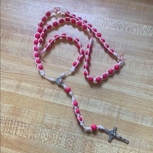 Rosarios y pulseras